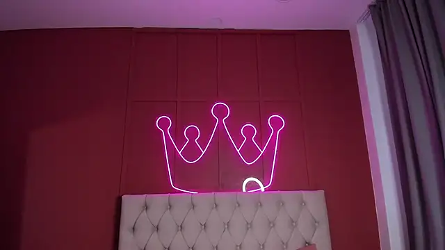 Emily_Magnificent webcam