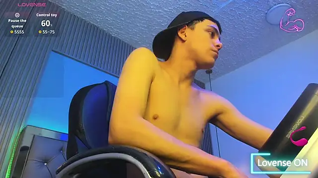 Ethanx18_ webcam