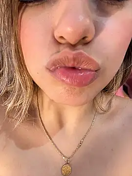 vicky_rico_ (F teen) - FUCK PUSSY IN DOGGY STYLE