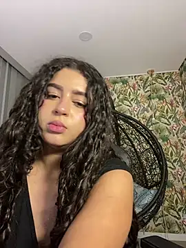 Abby_Zaf webcam