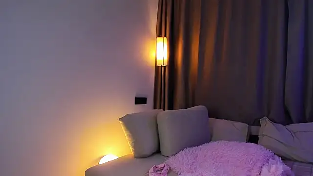 NovaOliphant webcam