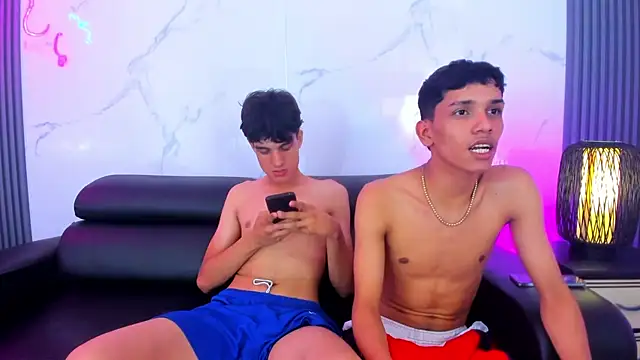 Qunaie - Couple webcam sex chat