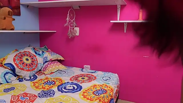 twila_x webcam