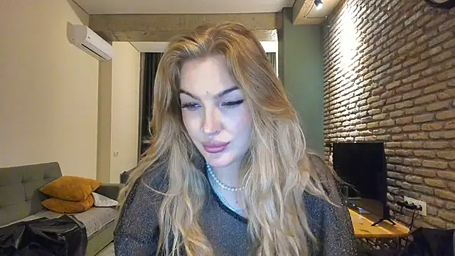 fifteenpoem webcam