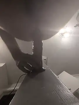 SitOnMyFace8426 webcam