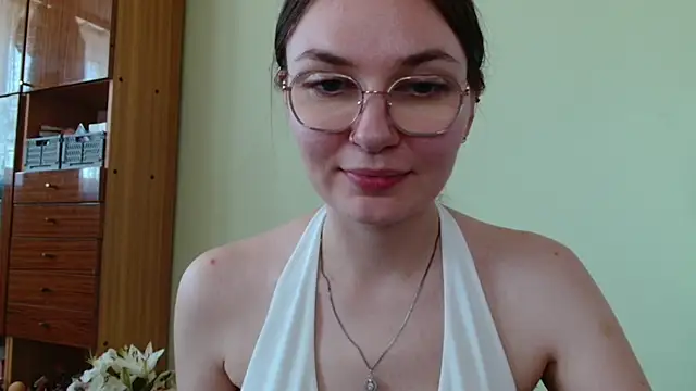 LooveELLYx webcam