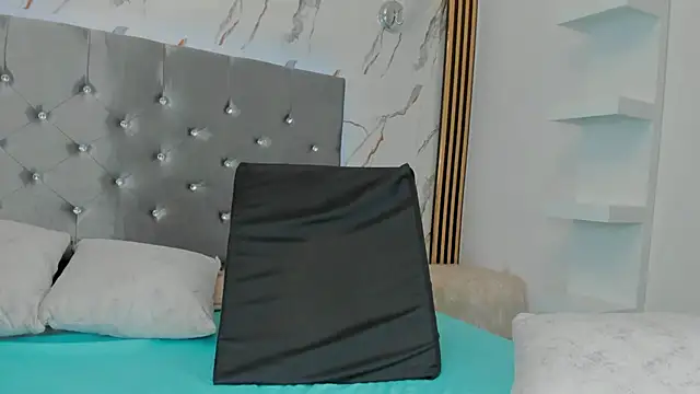 vanessa_saquirt webcam