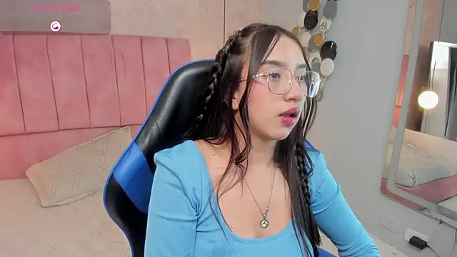 Magic_amberr webcam