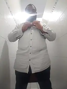 FatCockBoySL live cam on StripChat