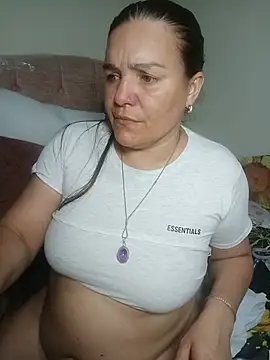 Zuleyka_69 live cam on StripChat