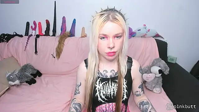 HelenGoat live cam on StripChat