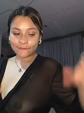 3littles live cam on StripChat