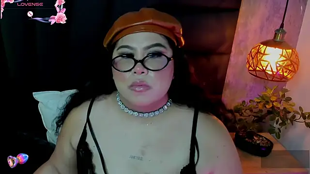 Mia_Carters webcam