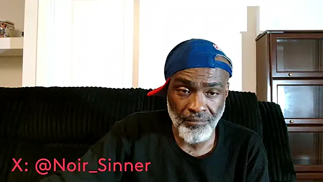 sinnernoir - Sinnernoir's free webcam - UK Sex Cams