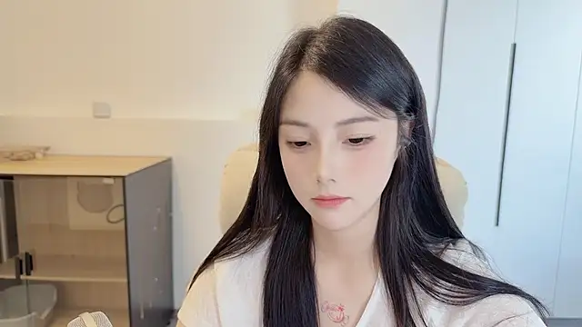 Watch holo_love live on EroticFlix - High definition streams
