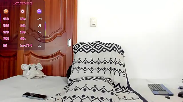 Aron_Baylor webcam