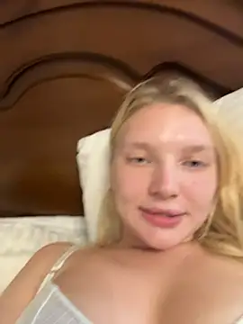 AmmyHot webcam