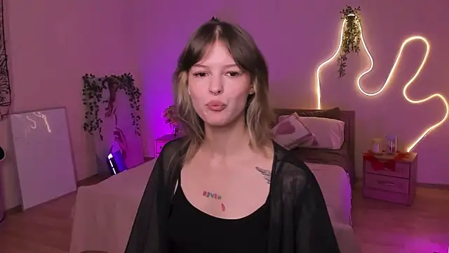 Lisa_Blossom webcam