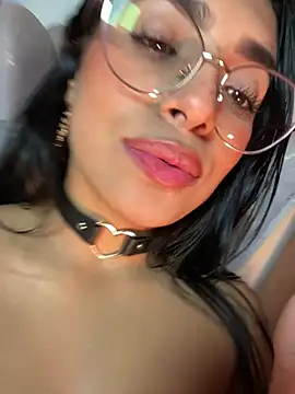 Linda_Saenz_ webcam