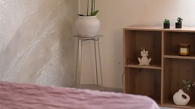 CassieMiles webcam