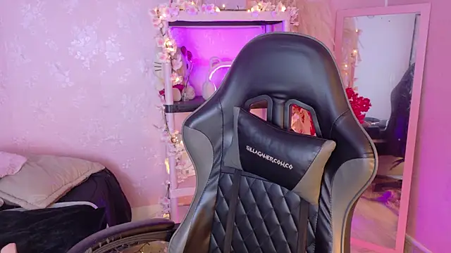 Valk_submissive webcam