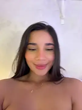 AlessiaVallmont webcam
