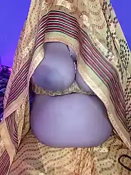 Long_hair_queen webcam