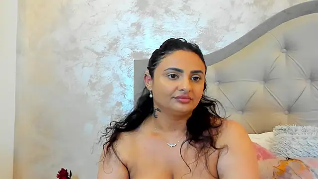 Bianca_Vale webcam