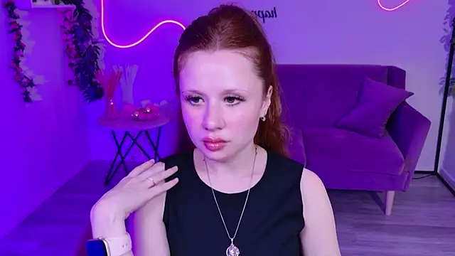 AuroraBabyDoll webcam