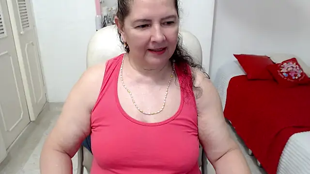leonela_69 live cam on StripChat