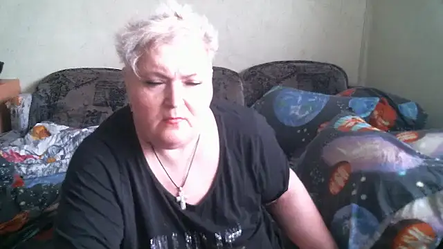 Lana555 live cam on StripChat