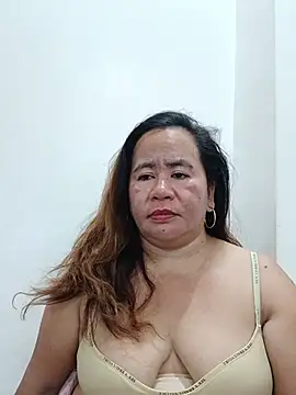 babyloves69 webcam