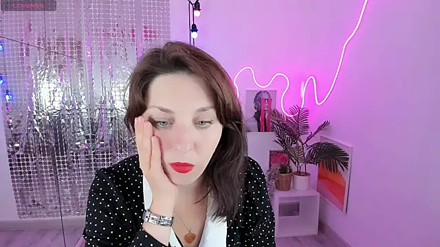 MargaretFatal webcam