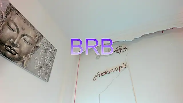 Rpoolrboy's room