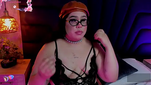 Mia_Carters webcam