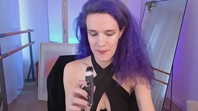 AuraLaunni webcam