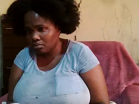 sexybigboobz webcam
