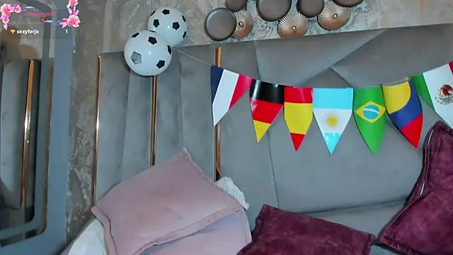 KimDevinne webcam
