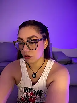 im_sophiie (G young) - Show Boobs & Dance 🔥