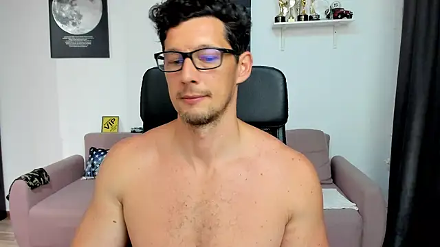 brutusk08 - BrutusK08's free webcam - UK Sex Cams