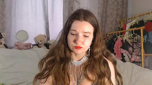 ChloeBrooklyn live cam on StripChat