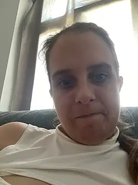 Chantalee live cam on StripChat