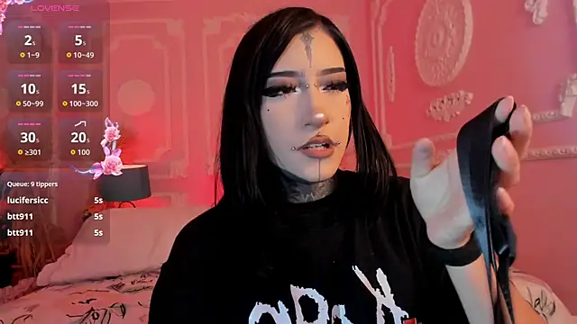 Kat_VonDe webcam