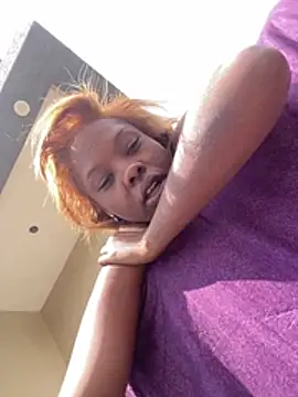 Sis27 live cam on StripChat