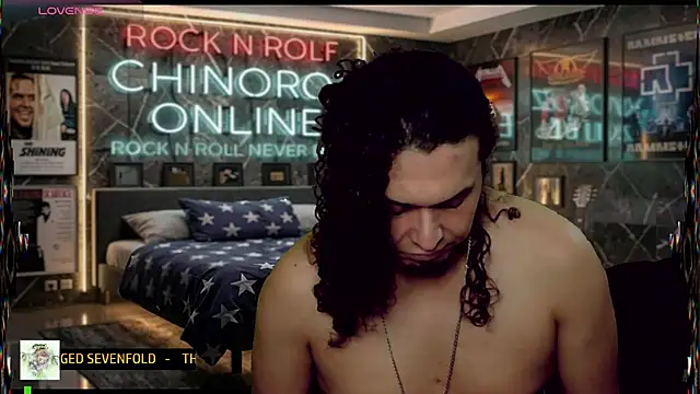 chino_roz live cam on StripChat