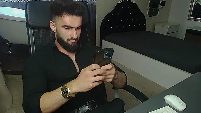 micahlane (M young) - I'm prepairing for bodybuilding contest
