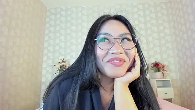 NatsumiHun live cam on StripChat