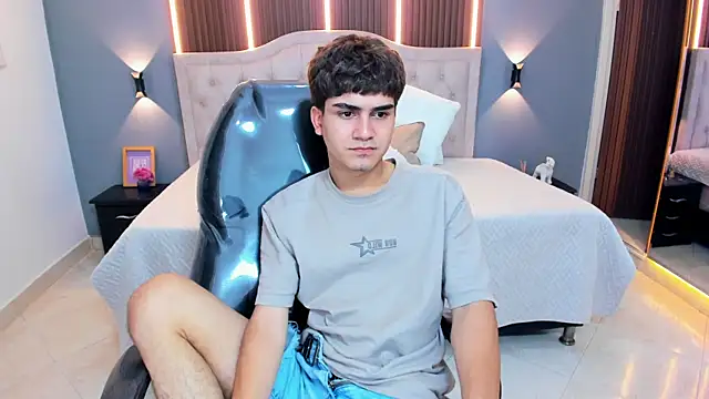 Tommy18__ webcam