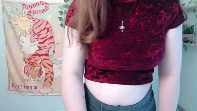 VeryVeryVeryShy_ live cam on StripChat
