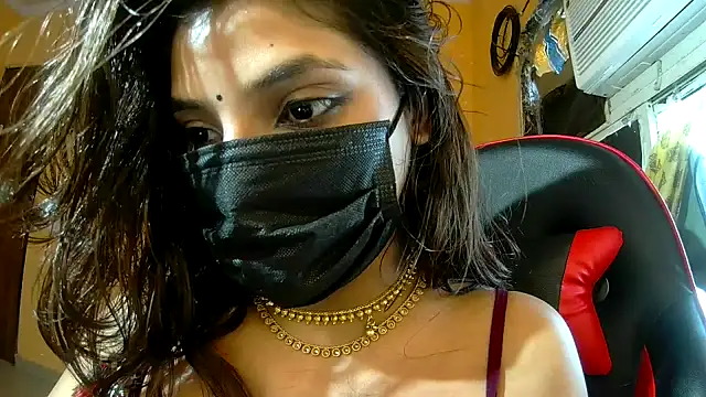 callmeshreya webcam